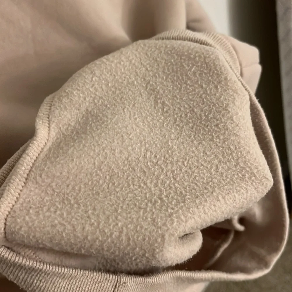 Small, brown - Picture 3 of 3